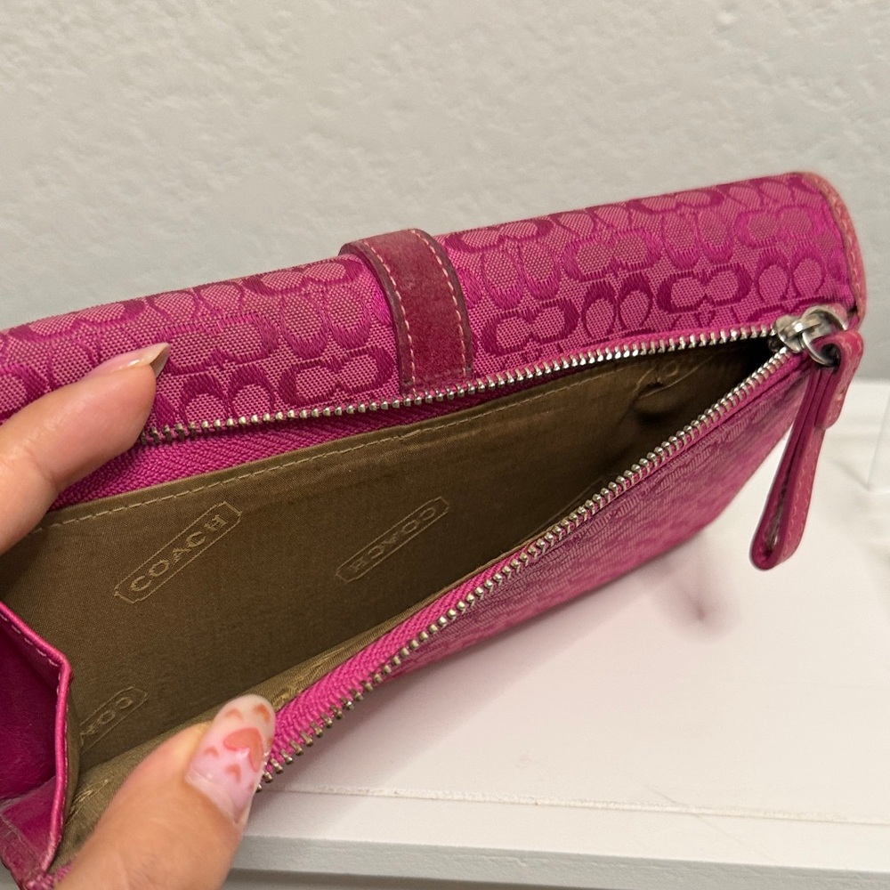 Coach Signature Canvas Leather Fuchsia Trifold Wallet with Checkbook - Picture 13 of 13